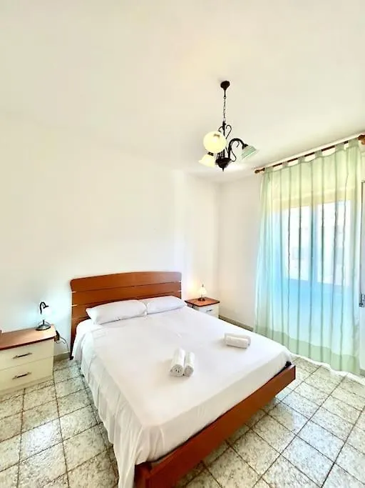 Апартаменты Nura'S - Casa Girasole Альгеро